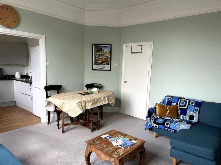Suze'S Stays Harrogate Extérieur photo